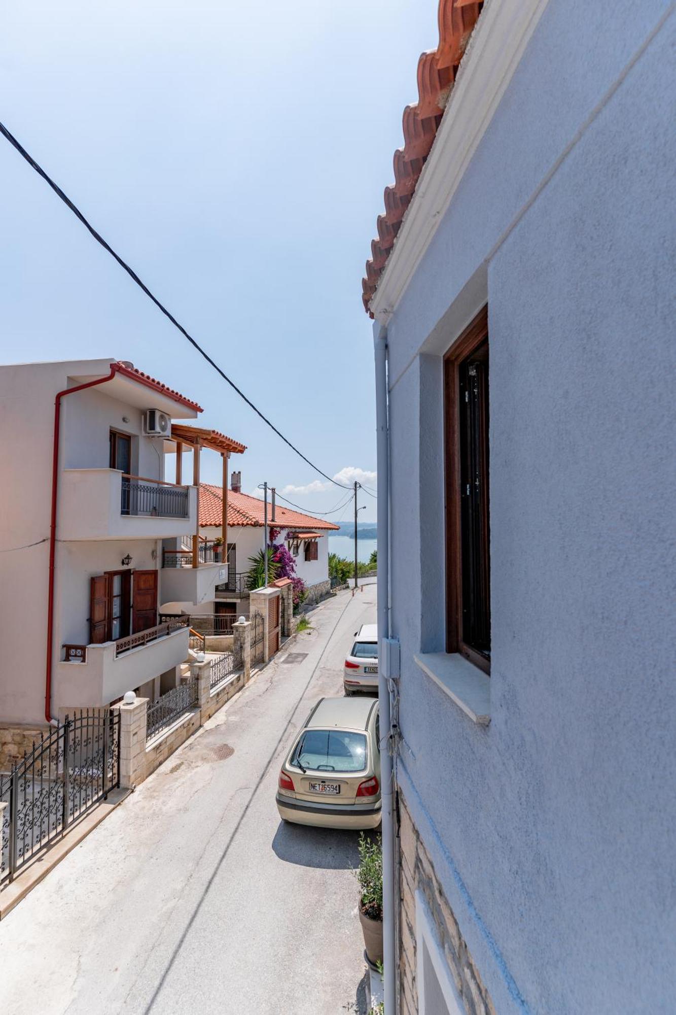 Ikia Katsani Villa